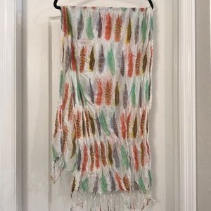 Feather print fashion scarf